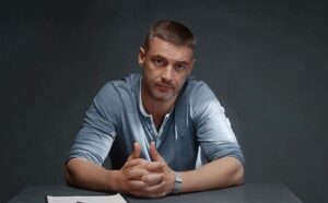 Антон Батырев биография
